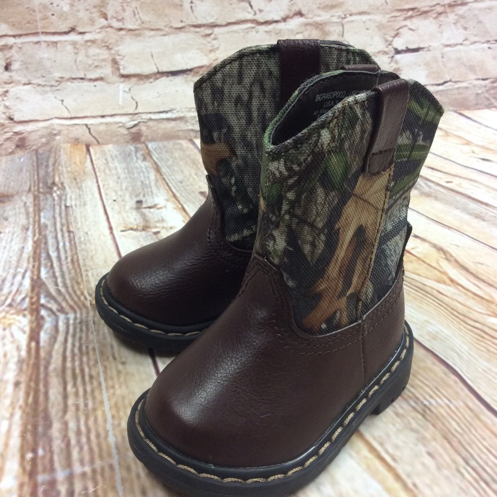Preloved Garanimals Size 3 Baby Boy camo Boots